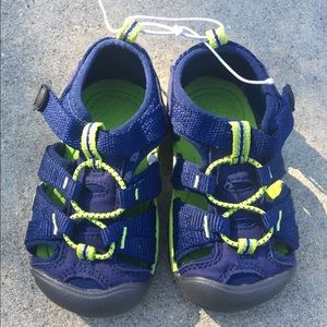 Keen Sandals Size 6 toddler Blue/Green